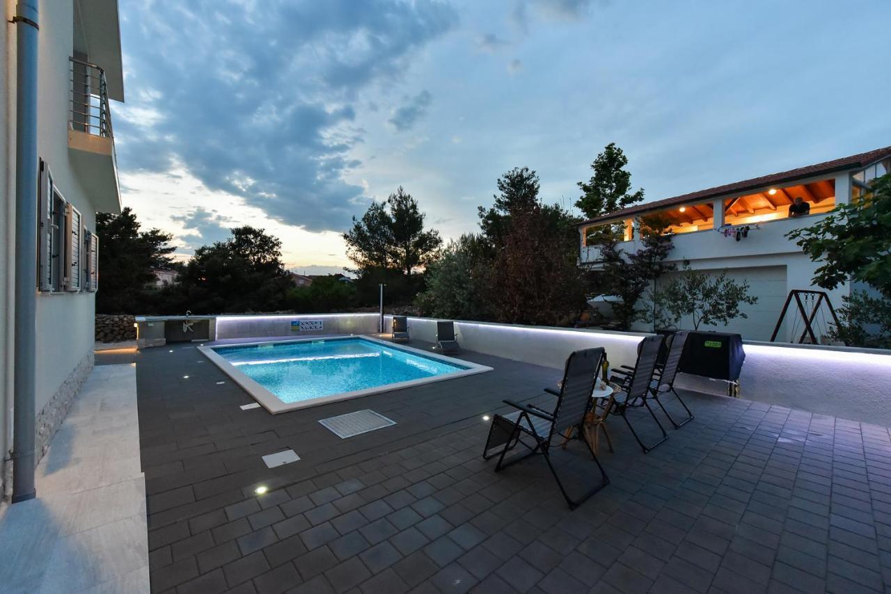 Apartmani Iva Vir Exterior photo